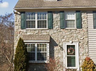 527 Indian Rock Cir, Elizabethtown, PA 17022