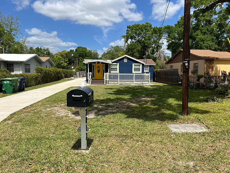 Front of house with mailbox