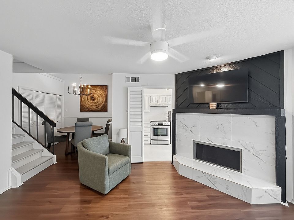 1st image of 336 Melrose Dr APT 8A