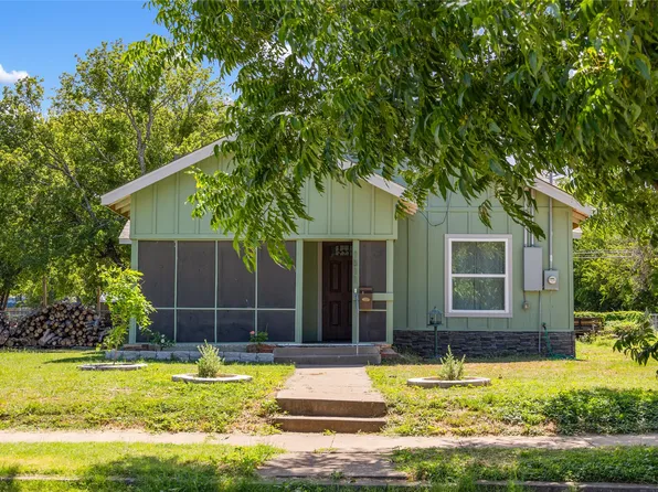 1811 Durham Ave, Brownwood, TX 76801
