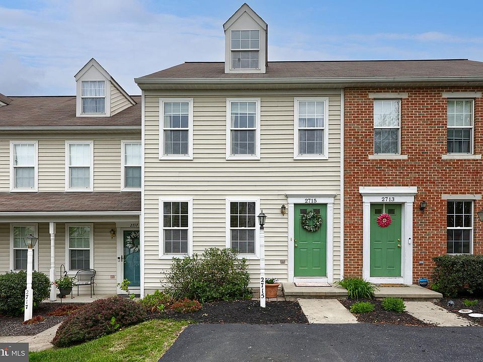 1st image of 2715 Woodmont Dr