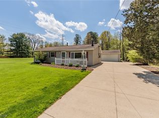 3728 Saint Nicholas Dr, Richfield, OH 44286