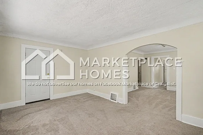 15710 Northlawn St #1 — Photo 7
