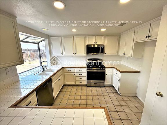 4th image of 12388 Via De Palmas Dr