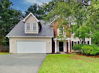 1901 Green Oak Cir, Lawrenceville, GA 30043