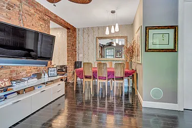 Rented by Avi Nash Associates