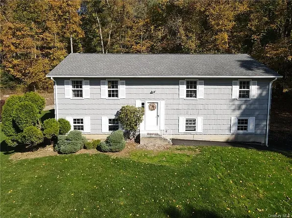 22 Noel Ct, Brewster, NY 10509