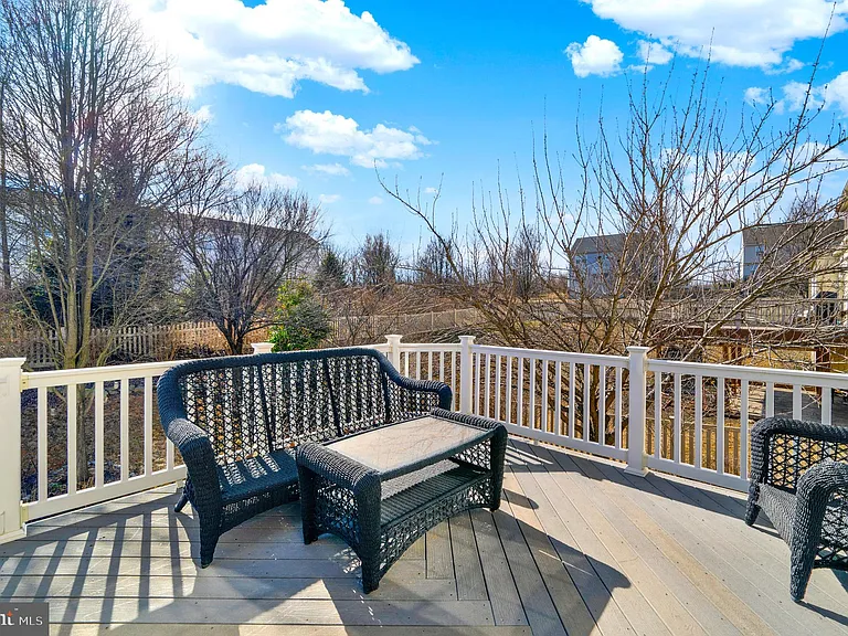 533 Rubens Cir — Photo 75
