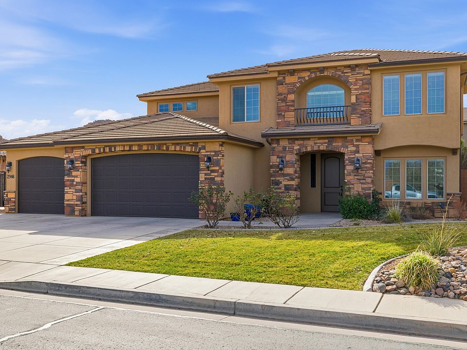 1st image of 2946 E Carmine Dr