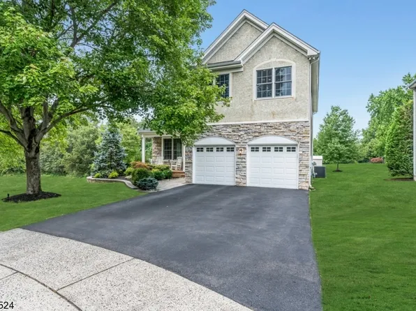 12 Redmond Ct, Bridgewater Twp., NJ 08807