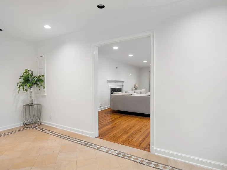 98 Brookby Rd — Photo 5