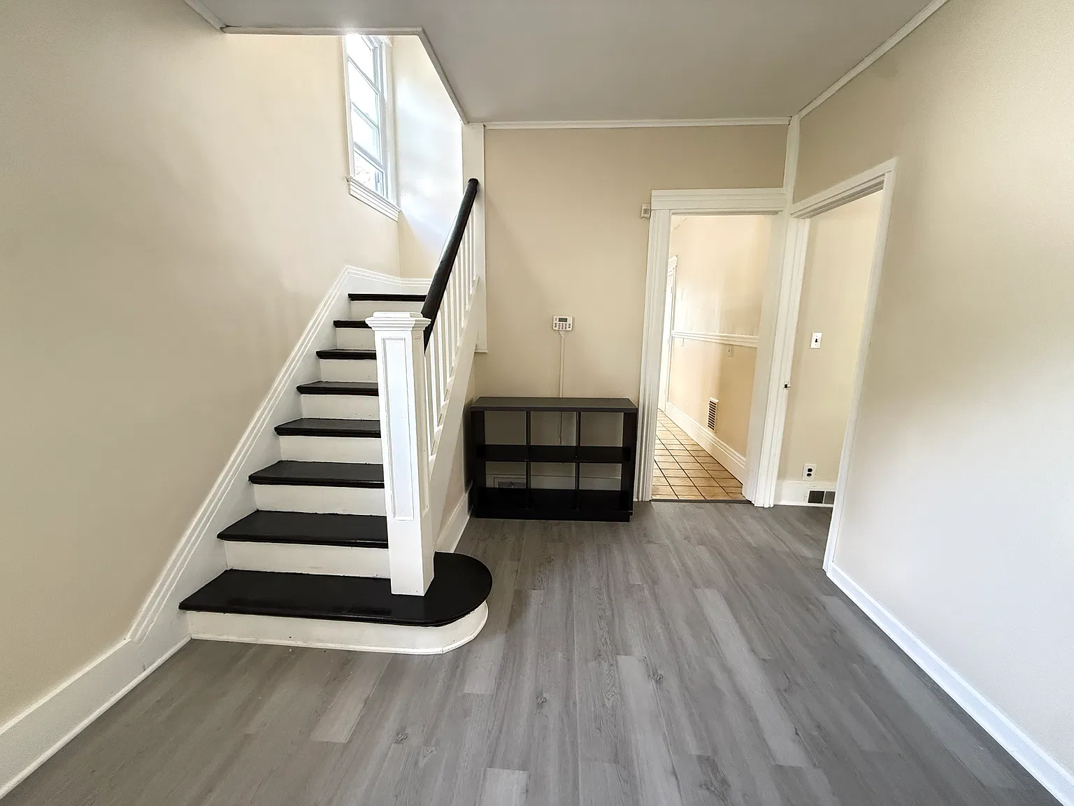 5 bed, $2,000 — Photo 3