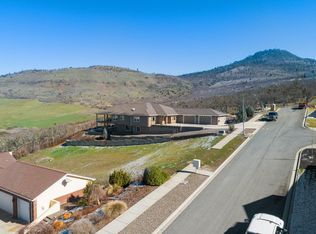 3391 Annapolis Dr, Medford, OR