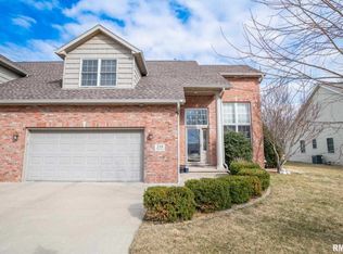 219 Cypress Point, Washington, IL 61571