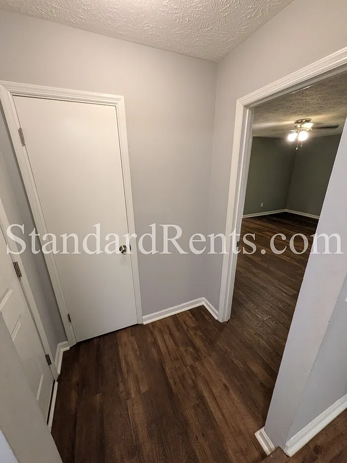 3 bed, 2.0 bath, 1540 sqft, $1,650 — Photo 4