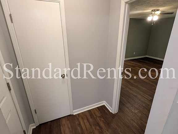4th image of 8121 Winewood Way