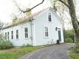 54 Hudson St, Halifax, MA 02338