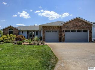 7809 Molokai Dr, Papillion, NE 68046