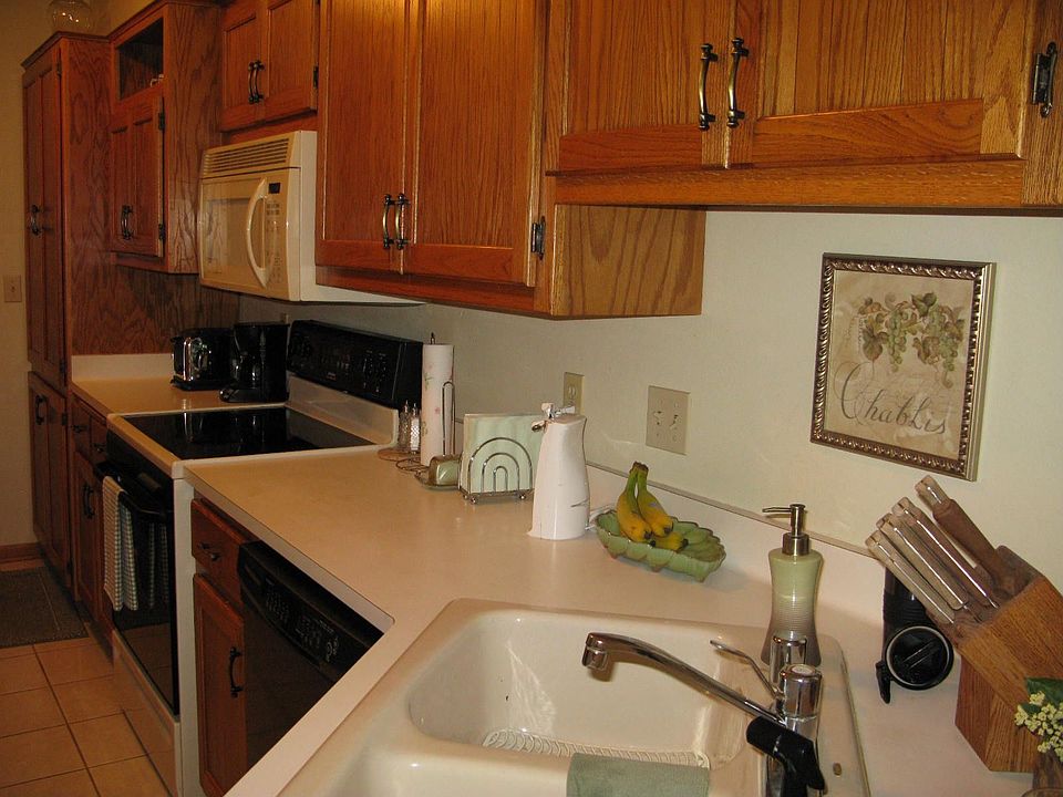 2nd image of 2419 Willowood Dr