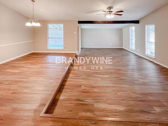5th image of 4426 Mint Dr