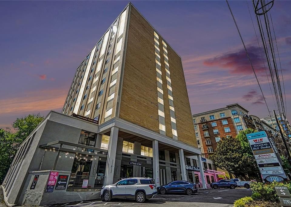 1st image of 2285 Peachtree Rd NE Unit 909