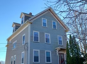 5R Sadler St, Gloucester, MA