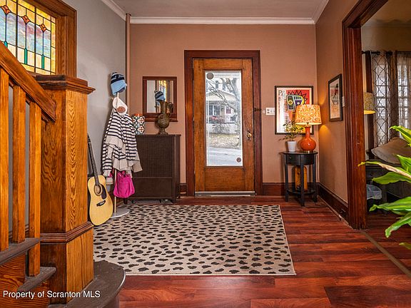 5th image of 406 3rd St