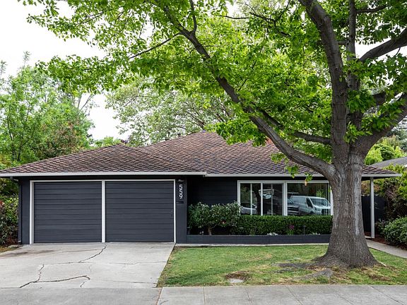 2nd image of 559 Hilbar Ln