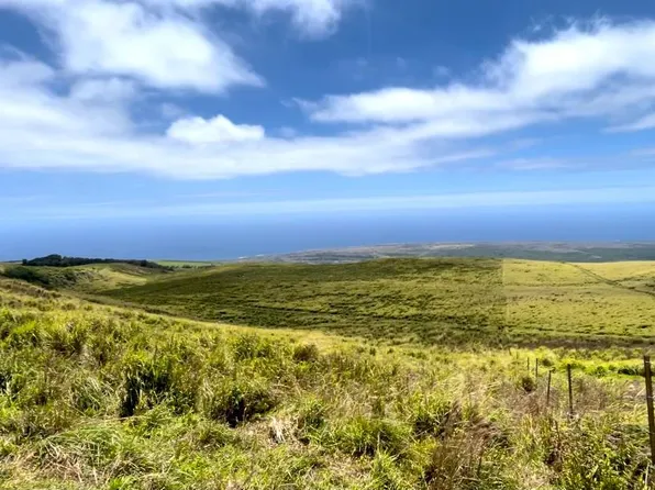 Kaalualu Rd, Naalehu, HI 96772