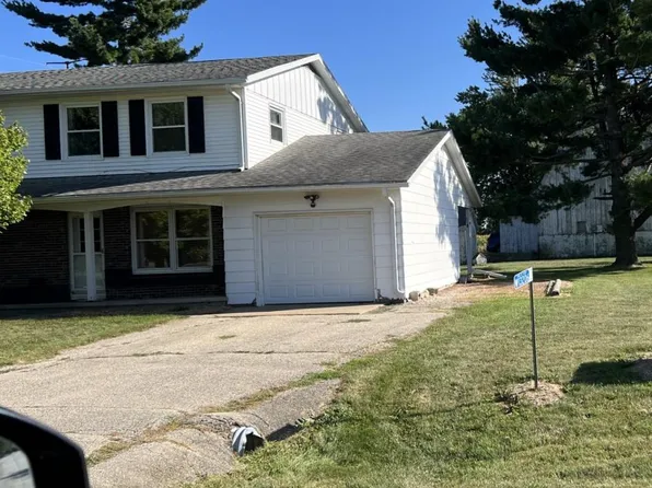 W13206 Scandi St, Ripon, WI 54971