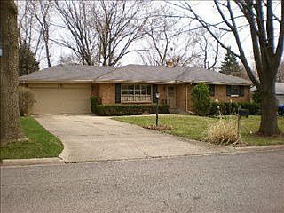 3rd image of 1809 Hollyhock Dr