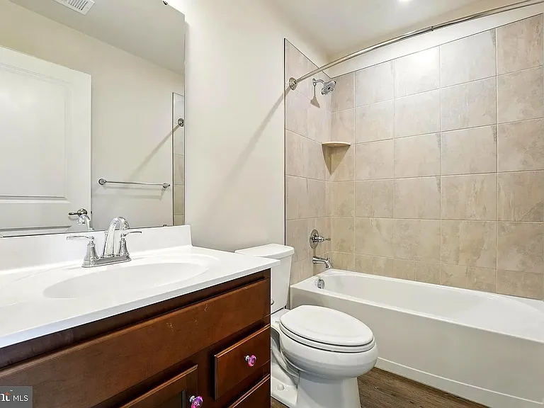 1716 Scenic Loop — Photo 21