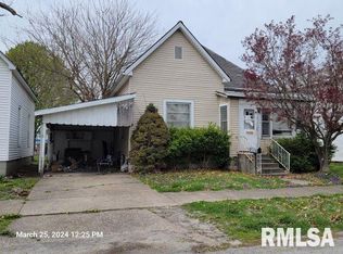 617 N 14th St, Herrin, IL 62948