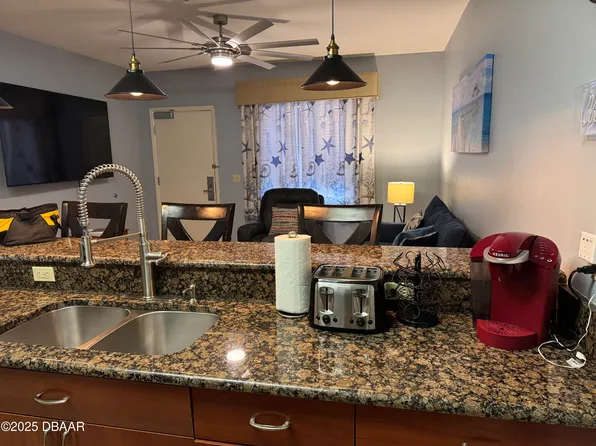 1653 N Us Highway 1 #211, Ormond Beach, FL 32174