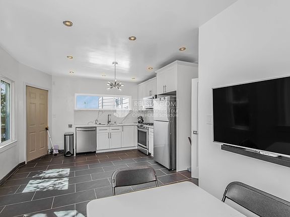 5th image of 191 Bocana St #A