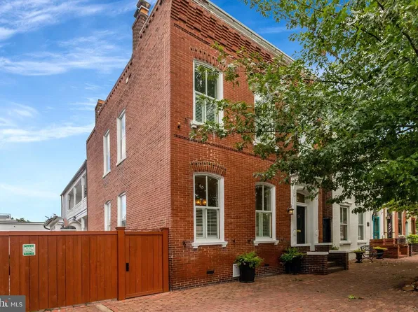 1215 Duke St, Alexandria, VA 22314