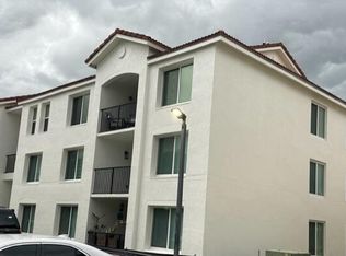 923 Villa Cir, Boynton Beach, FL 33435