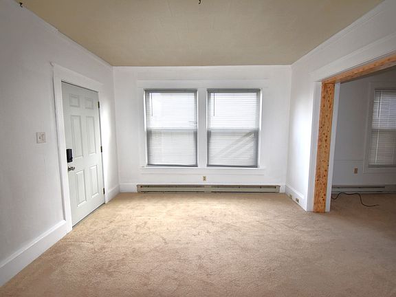 5th image of 509-511 Burke St #509