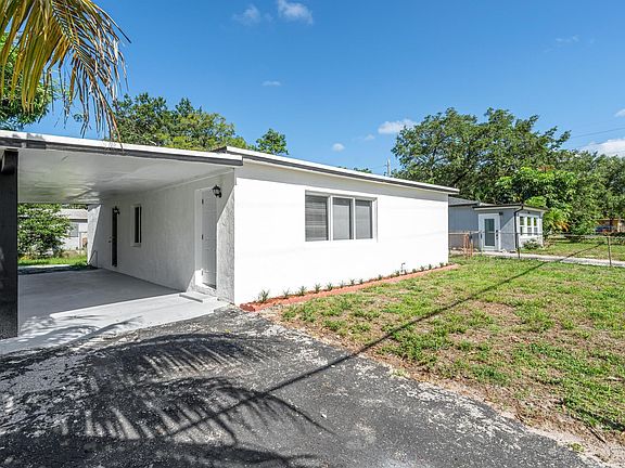 2nd image of 832 NW 17th Avenue