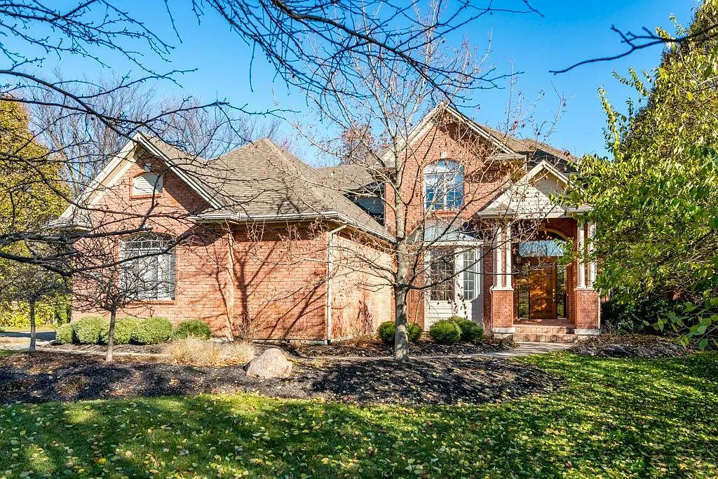 7610 Stone Ridge Dr photo 1