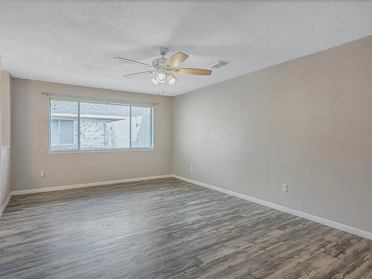 1522 Ramada Dr — Photo 4