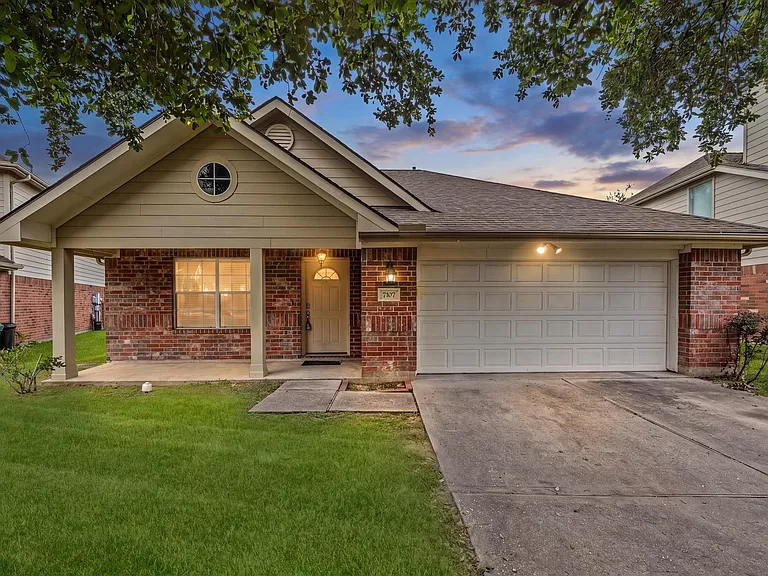 7107 Piney Meadow Ct — Photo 2