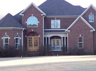 1230 Summit St, Russellville, AL 35653