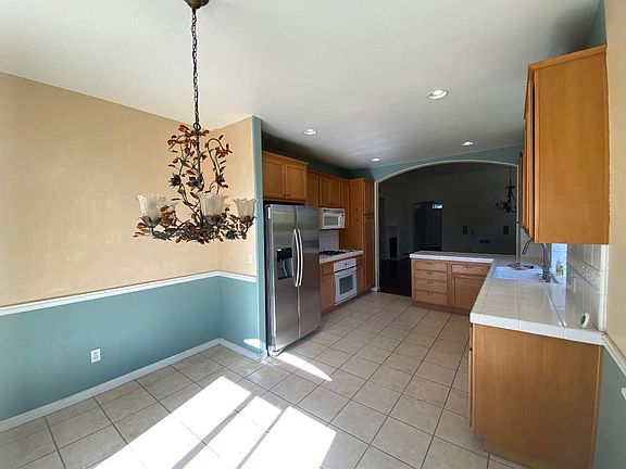 2nd image of 1625 Belmont Ct #A