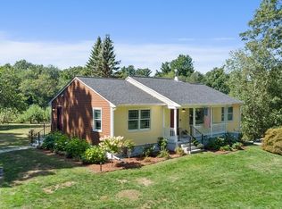 37 Chamberlain Rd, Westford, MA 01886