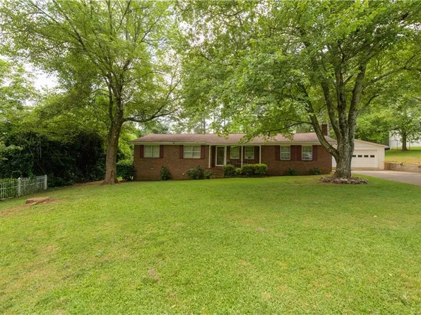 216 Kinman Rd SW, Calhoun, GA 30701