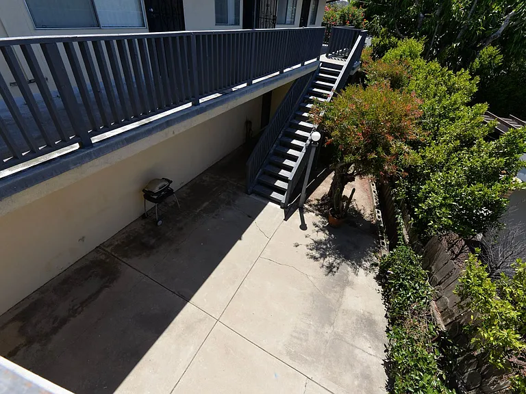 1 W Avenida Ramona — Photo 14
