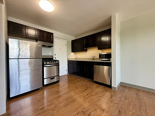 720 Crescent Photo 1