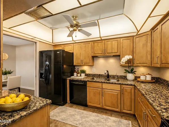 515 S PARKCREST -- #533, Mesa, AZ 85206