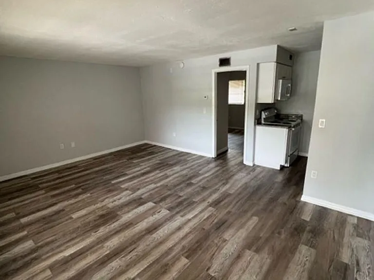 13106 Leisurewood Pl — Photo 1